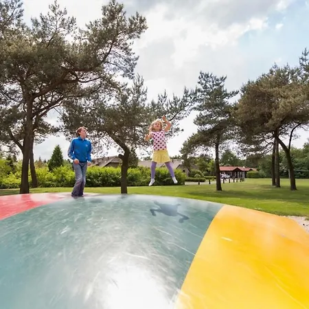 Landal De Veluwse Hoevegaerde * 푸텐